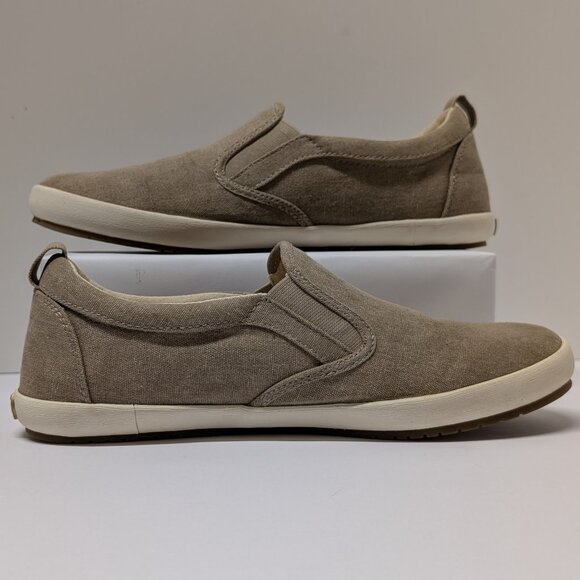 Täos Footwear 'Dandy DND' Slip On Sneakers in Khaki Wash Canvas - Picture 6 of 16